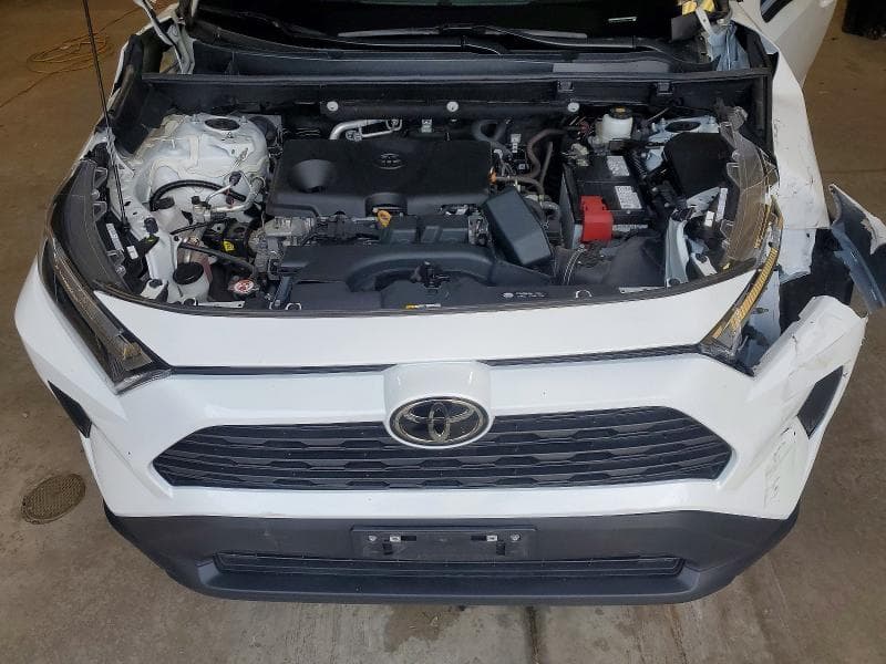 2023 TOYOTA RAV4 XLE 11