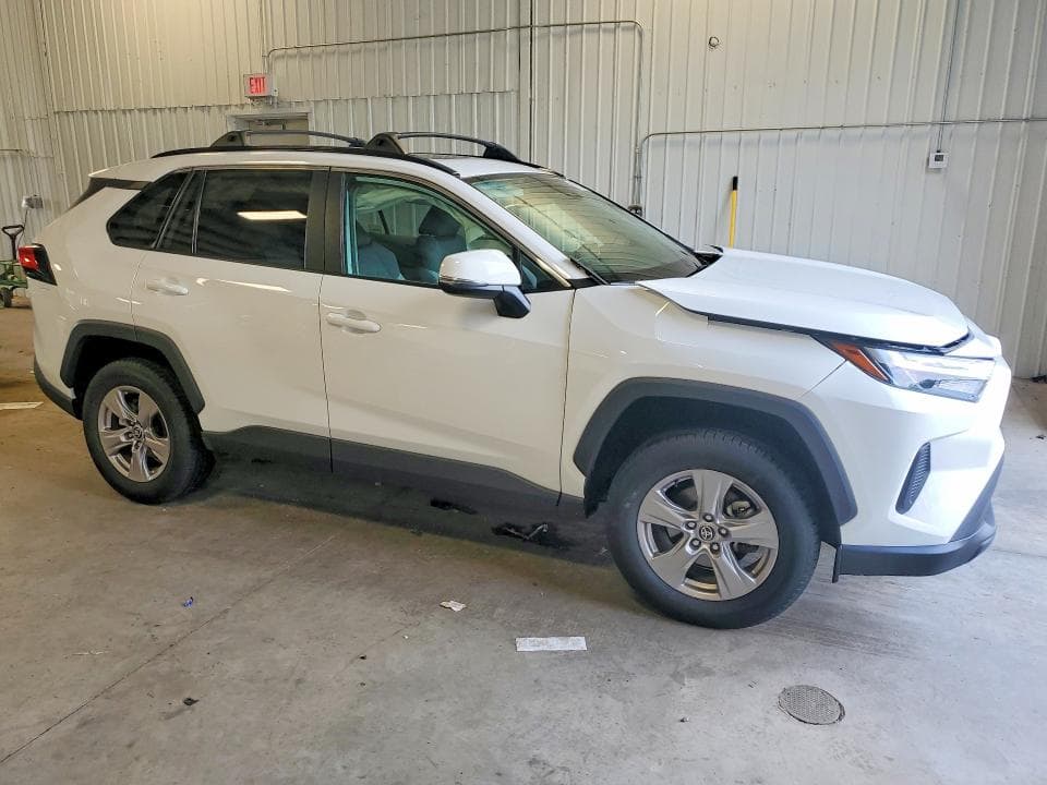 2023 TOYOTA RAV4 XLE 4
