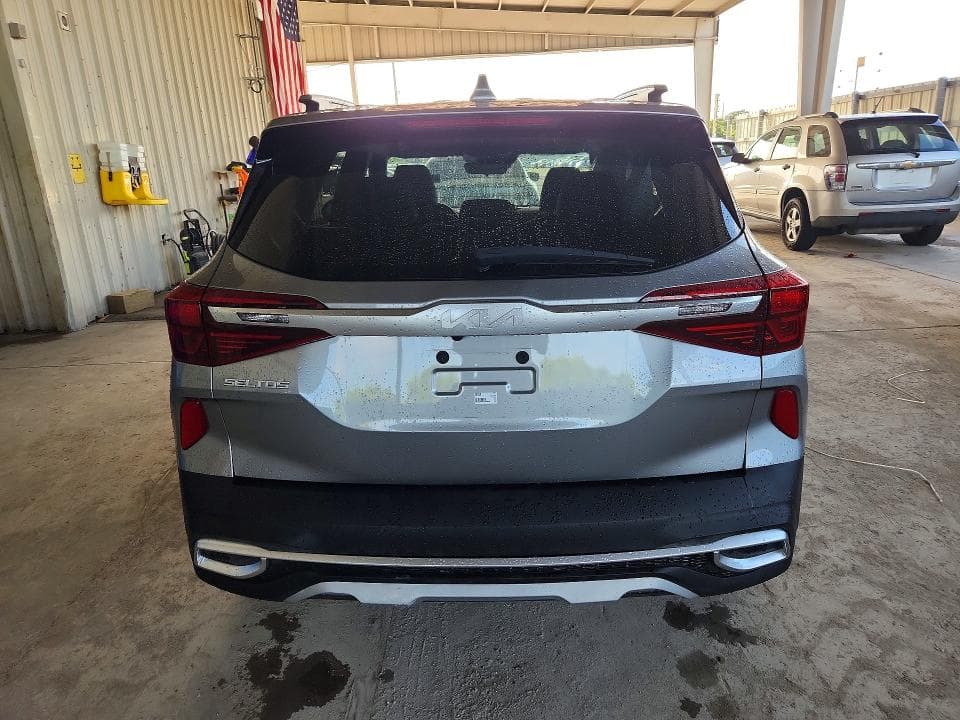 2023 KIA SELTOS S 6