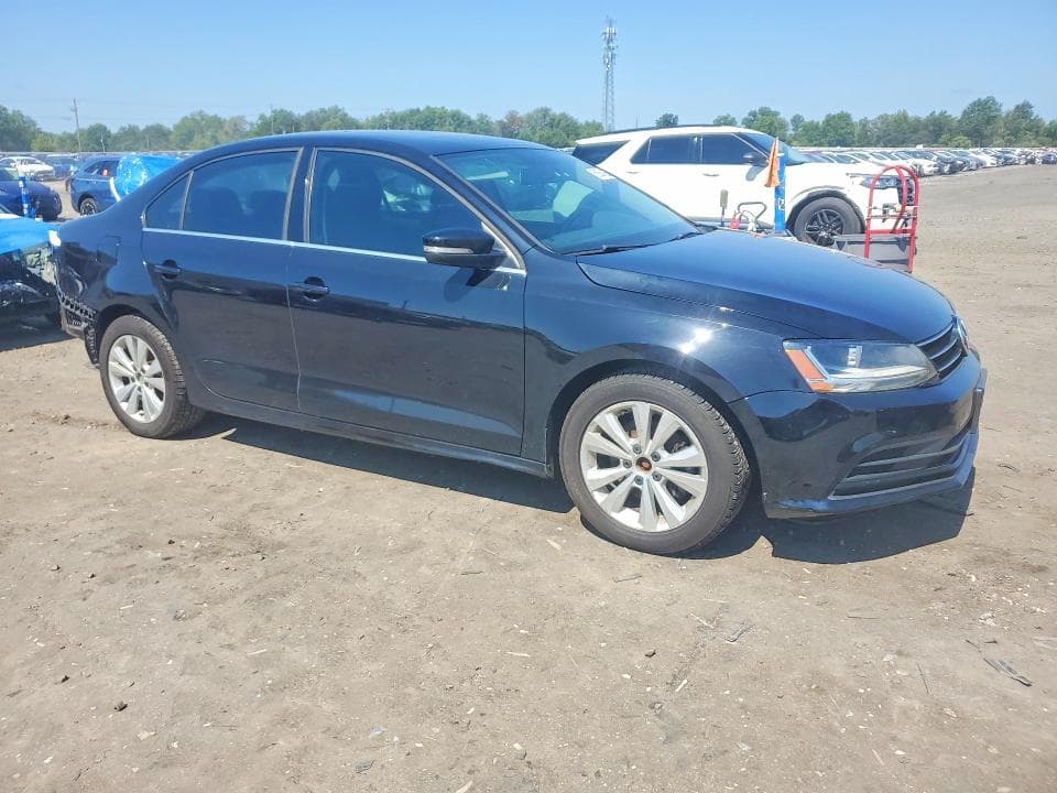 2017 VOLKSWAGEN JETTA SE 4