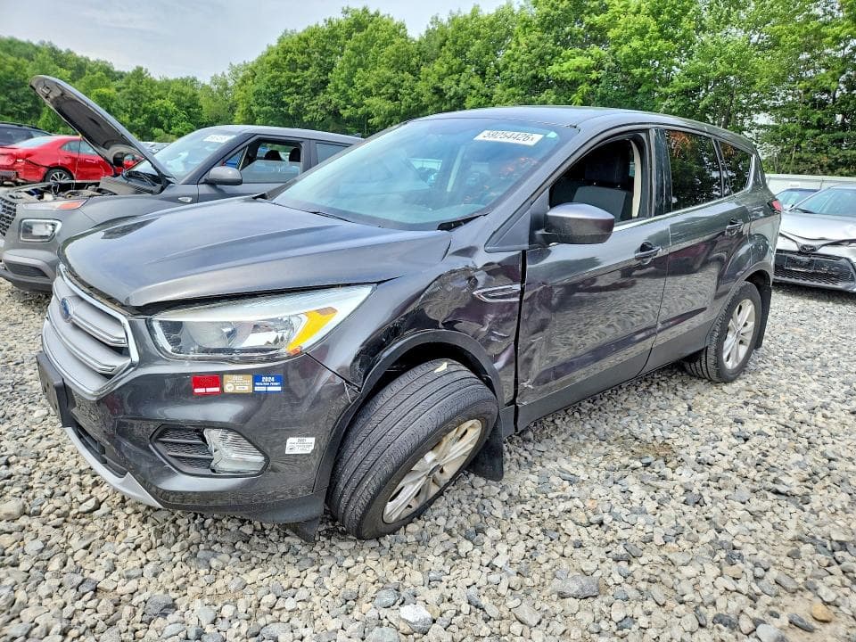 2017 FORD ESCAPE SE 1