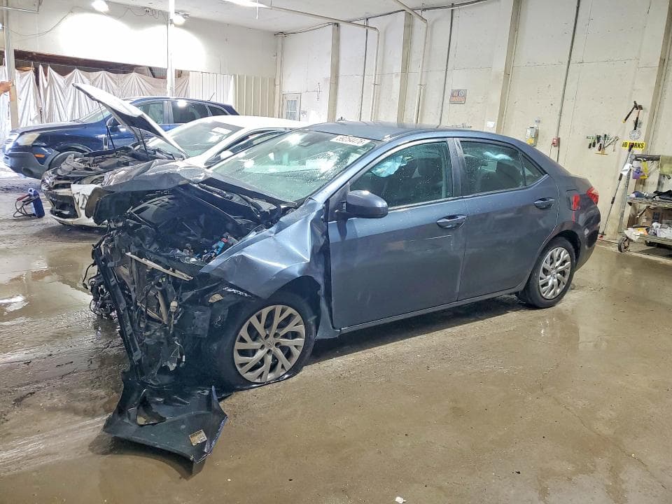 2018 TOYOTA COROLLA LE 1