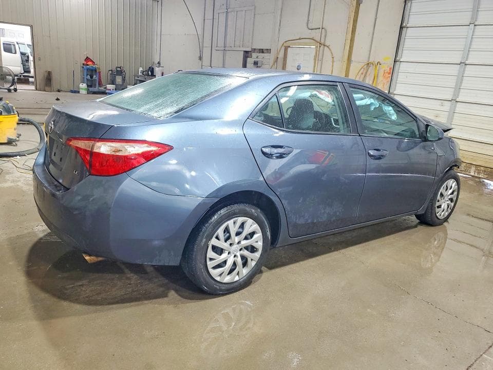 2018 TOYOTA COROLLA LE 3