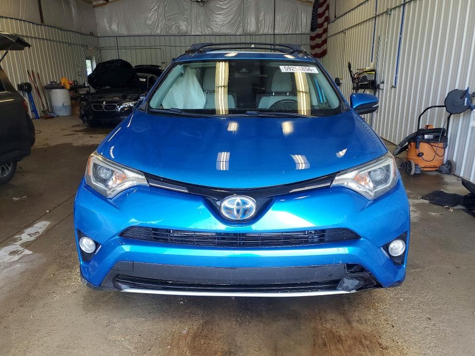 2018 TOYOTA RAV 4 5