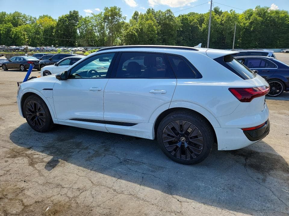 2024 AUDI Q8 E-TRON PRESTIGE 2
