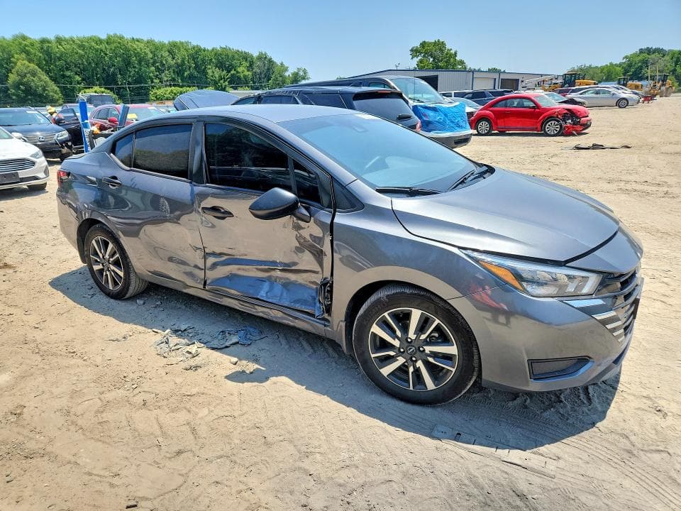2025 NISSAN VERSA S 4