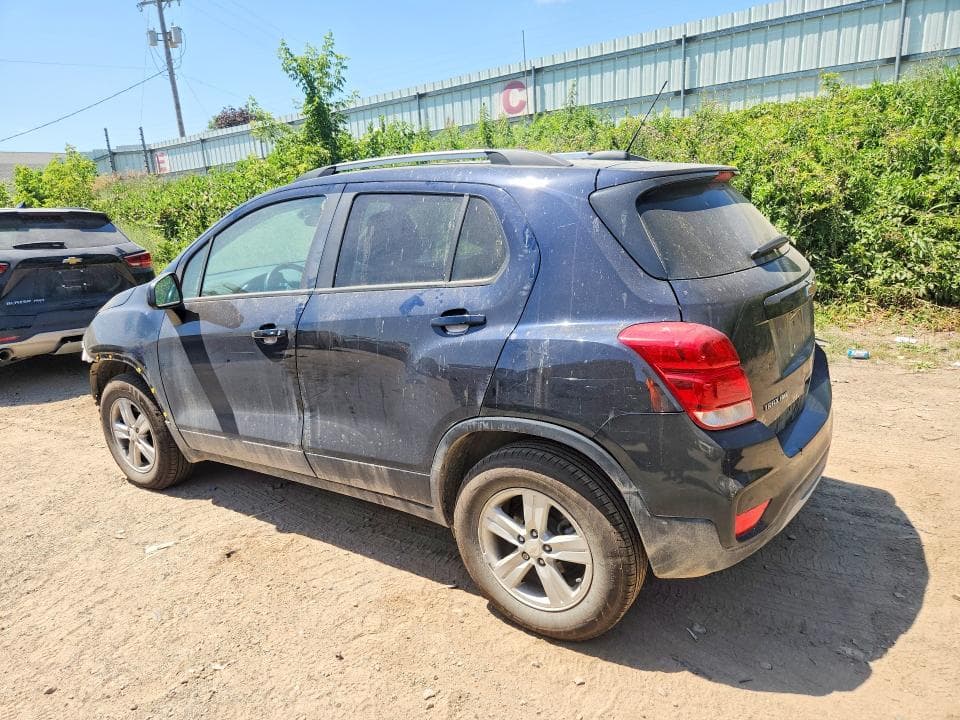 2022 CHEVROLET TRAX 1LT 2