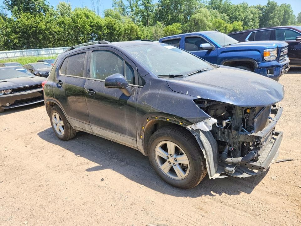 2022 CHEVROLET TRAX 1LT 4