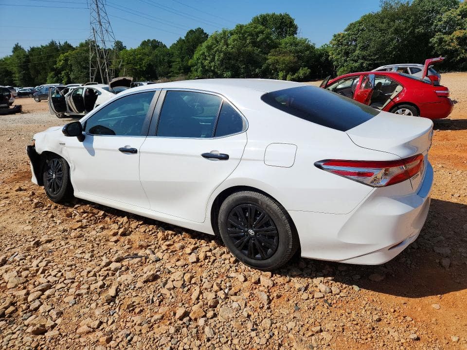 2018 TOYOTA CAMRY LE 2