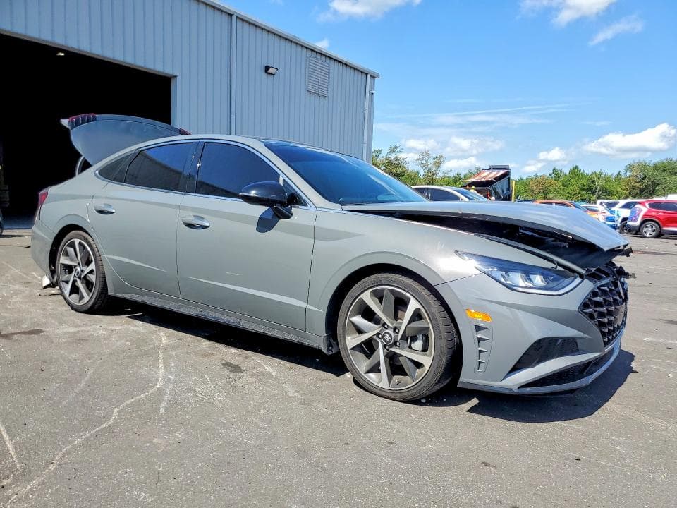 2022 HYUNDAI SONATA SEL PLUS 4
