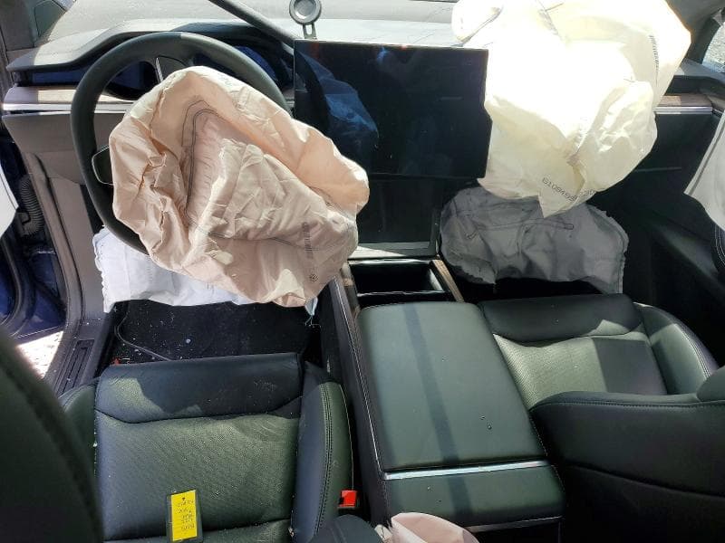 2023 TESLA MODEL X 8