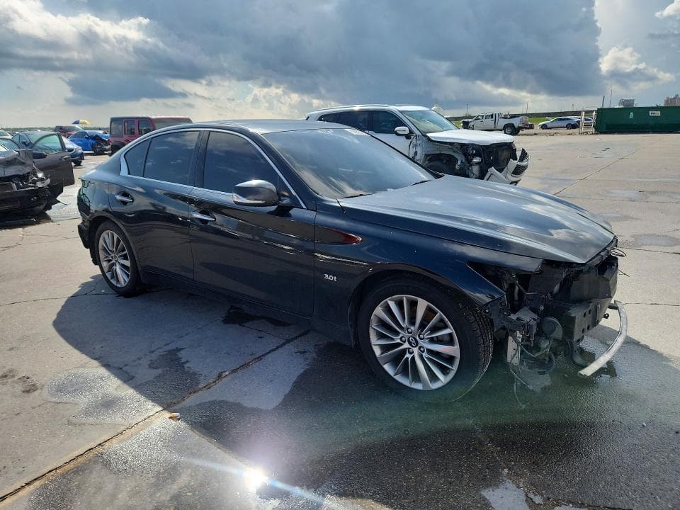 2018 INFINITI Q50 3.0T LUXE 4