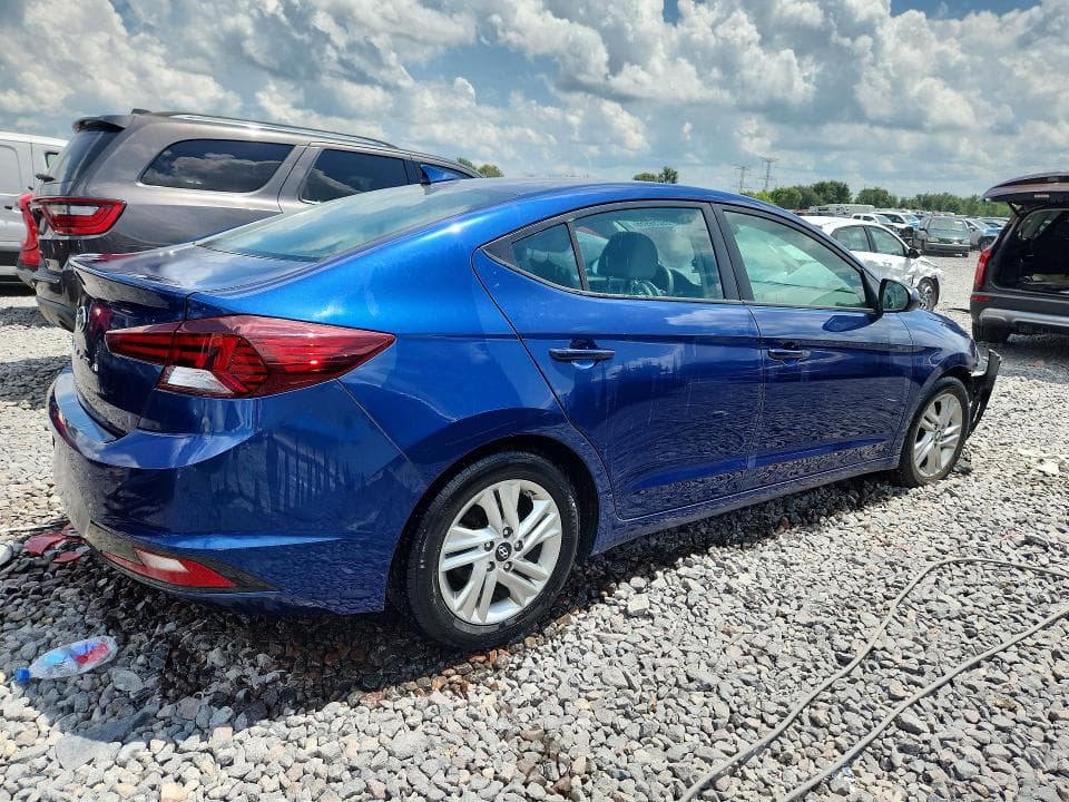 2020 HYUNDAI ELANTRA SEL SEL 3