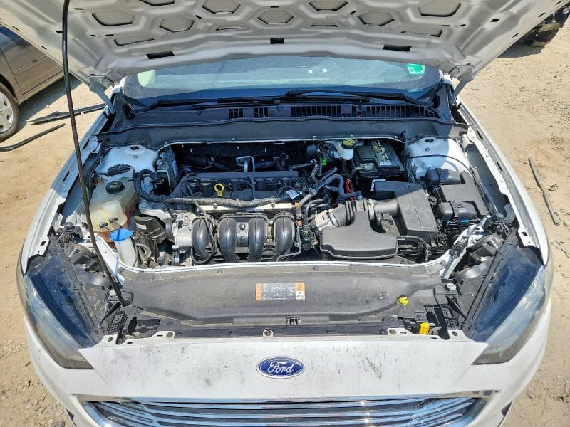 2020 FORD FUSION SE 11