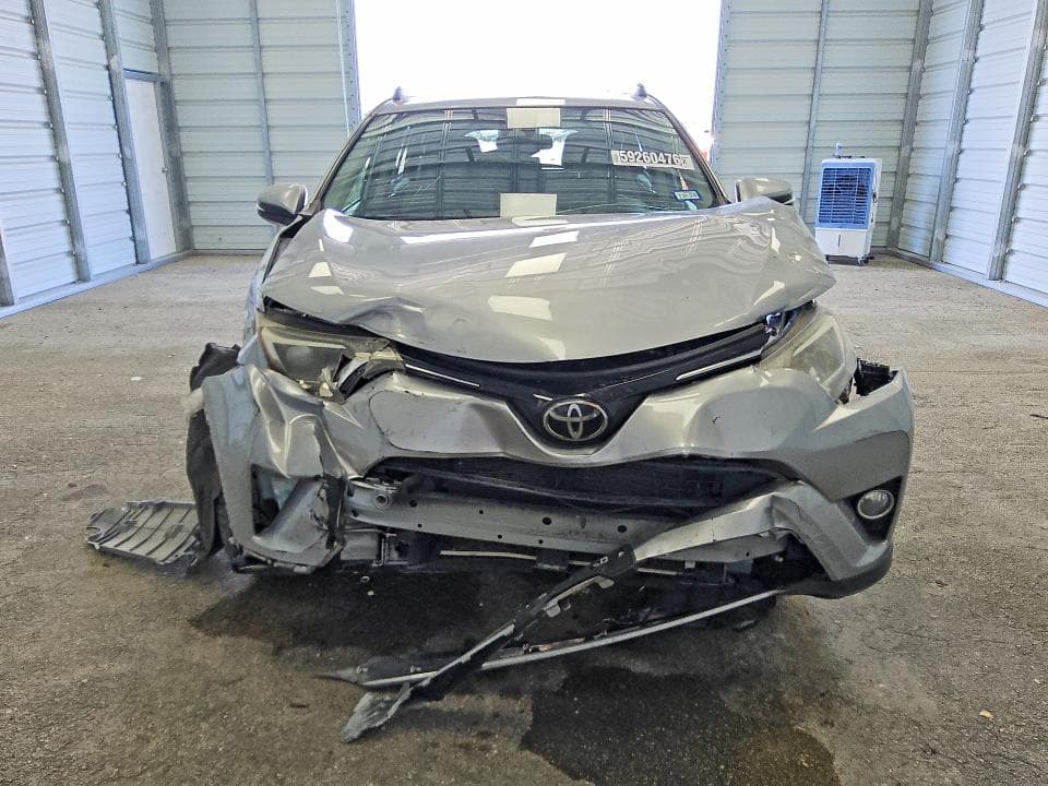 2018 TOYOTA RAV4 XLE 5