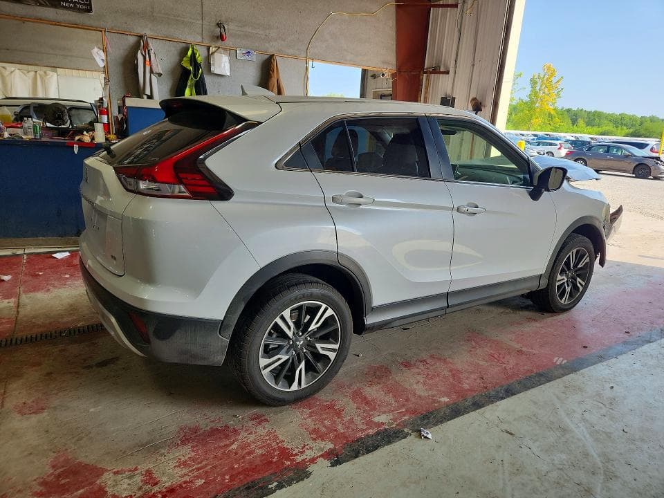 2024 MITSUBISHI ECLIPSE CROSS SE 3