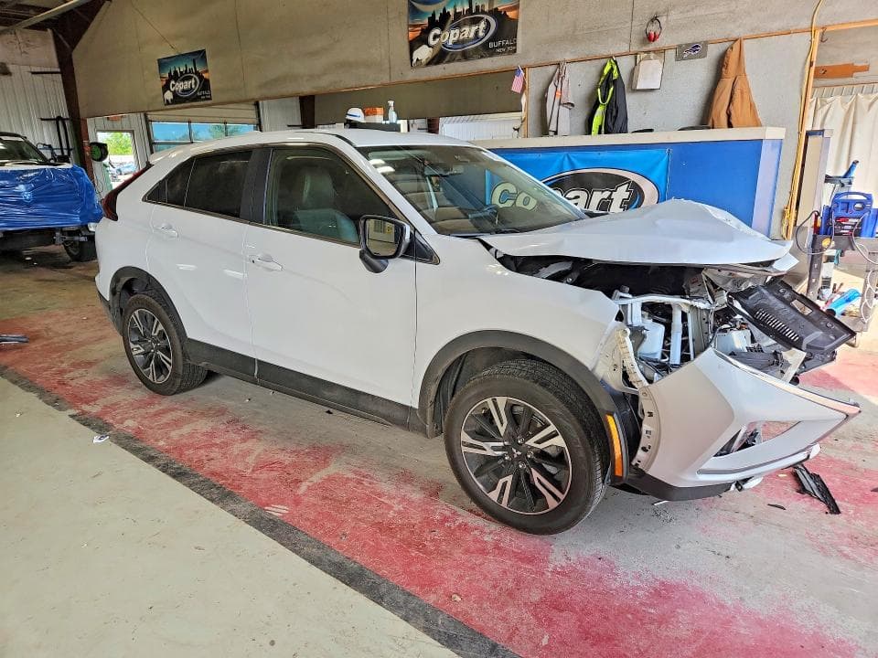 2024 MITSUBISHI ECLIPSE CROSS SE 4