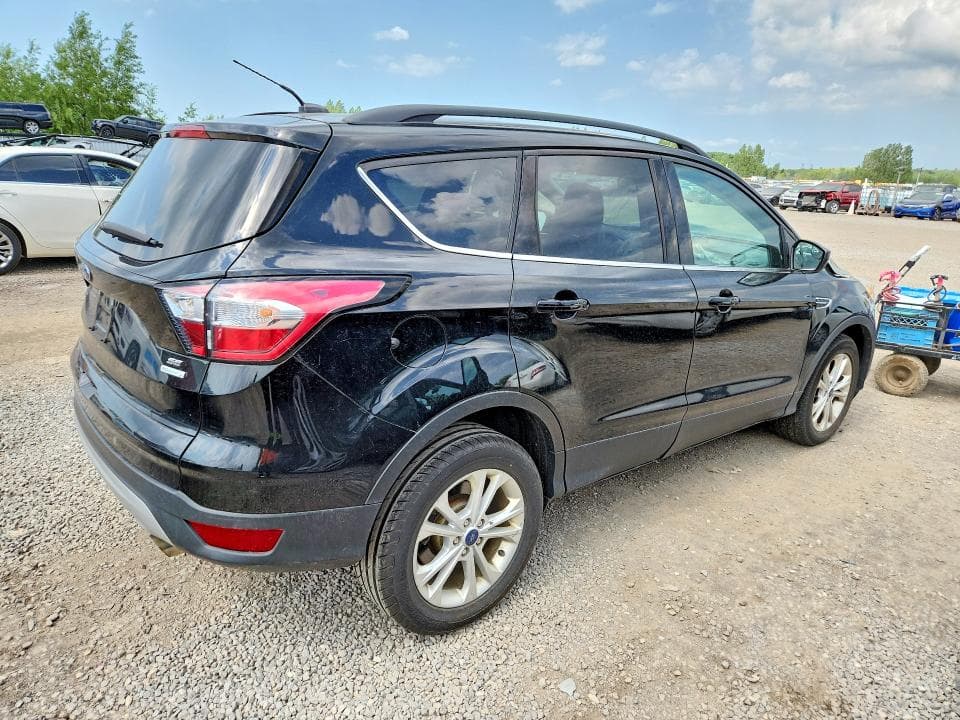 2018 FORD ESCAPE SE 3