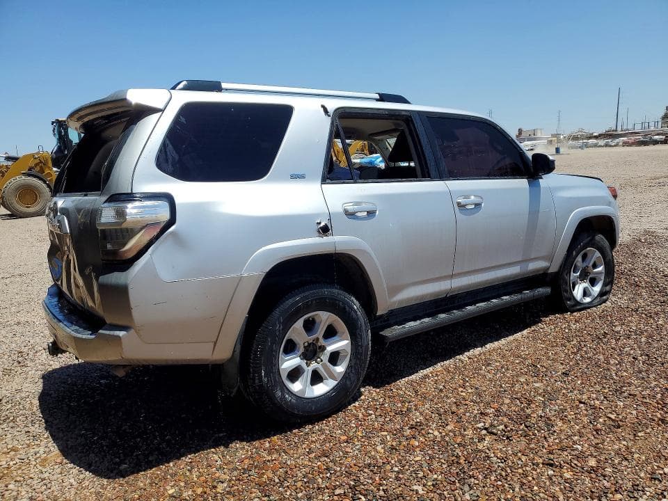 2021 TOYOTA 4RUNNER 3