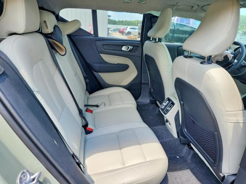 2025 VOLVO XC40 PLUS PLUS 11