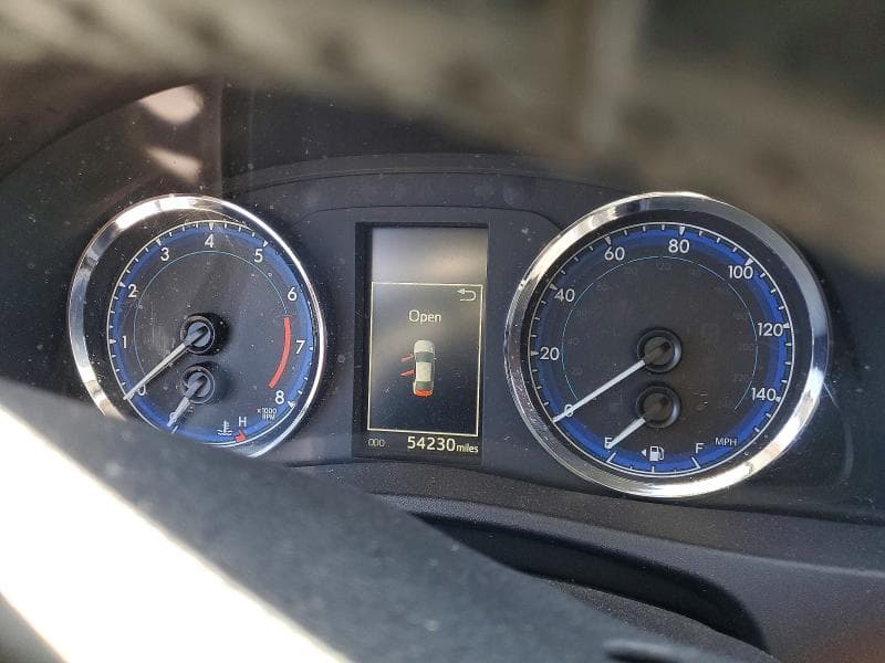 2017 TOYOTA COROLLA SE SE 9