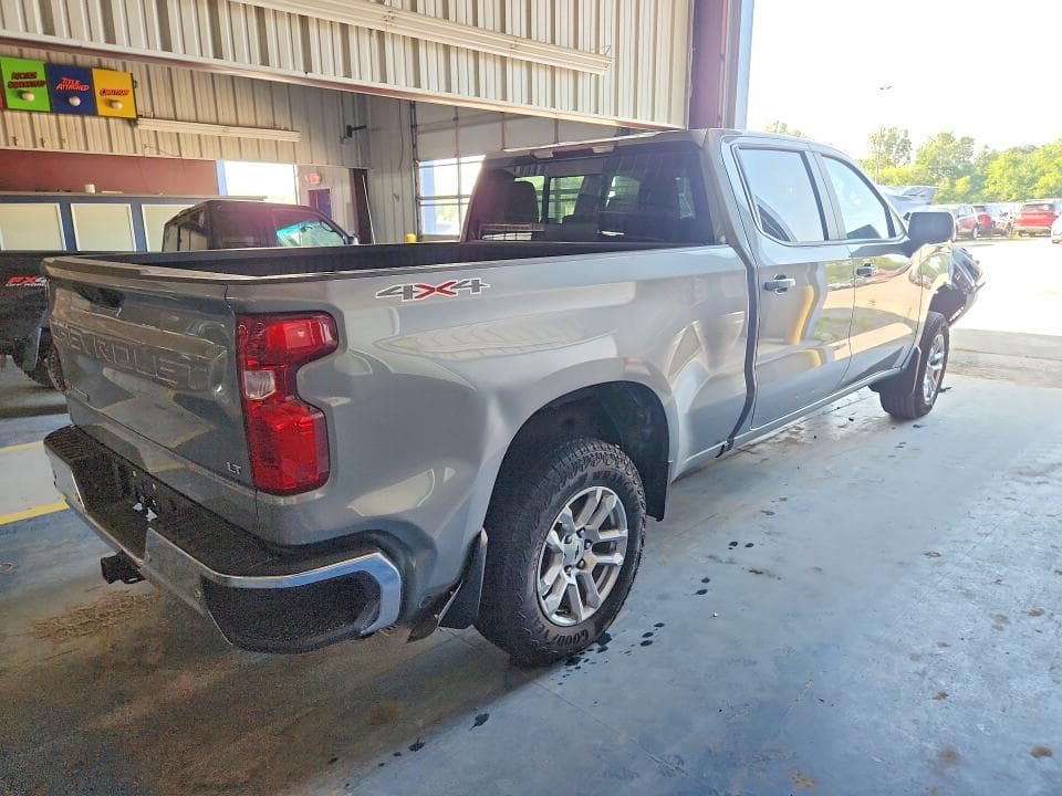 2023 CHEVROLET SILVERADO K1500 LT 3
