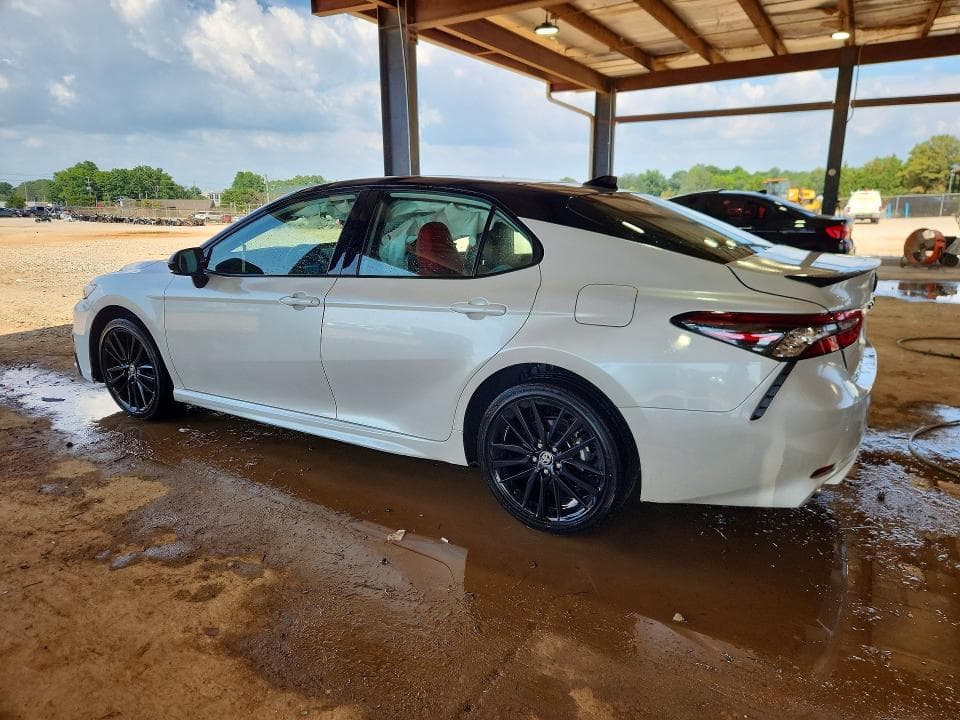 2024 TOYOTA CAMRY XSE 2