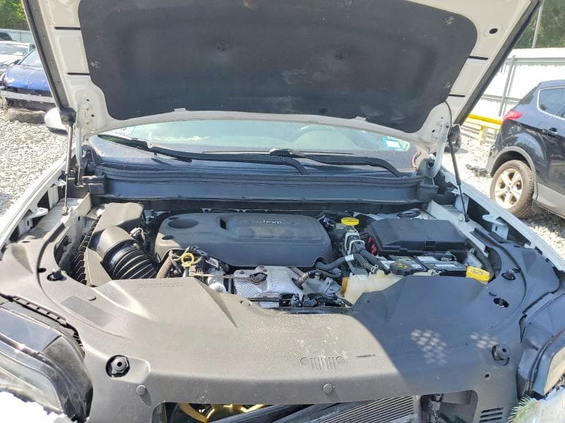 2019 JEEP CHEROKEE LIMITED 12