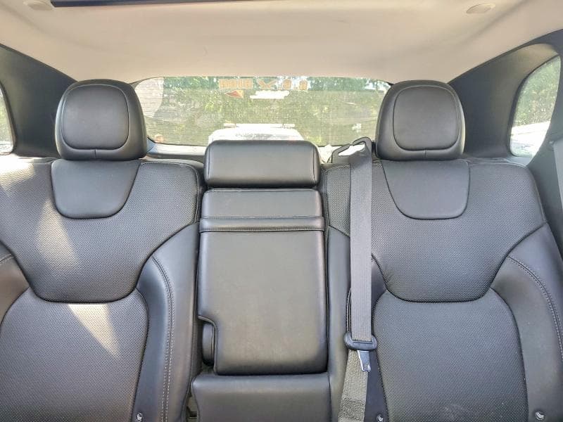 2019 JEEP CHEROKEE LIMITED 10