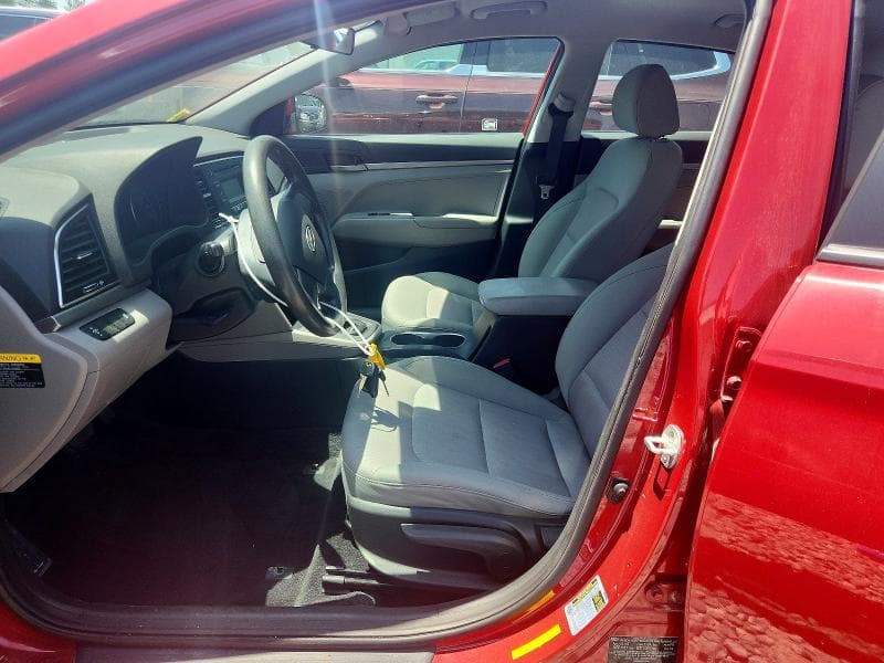 2017 HYUNDAI ELANTRA SE 7
