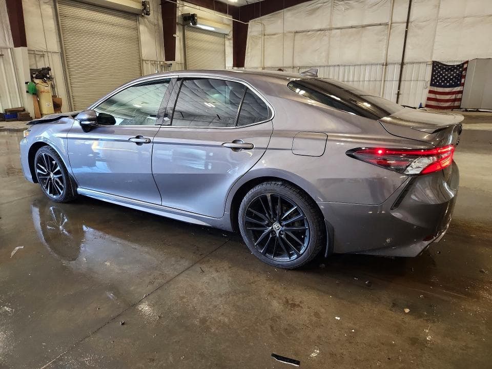 2022 TOYOTA CAMRY XSE 2