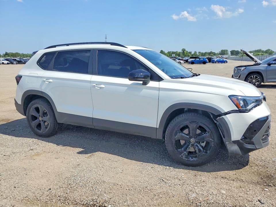 2025 VOLKSWAGEN TAOS SE BLACK 4