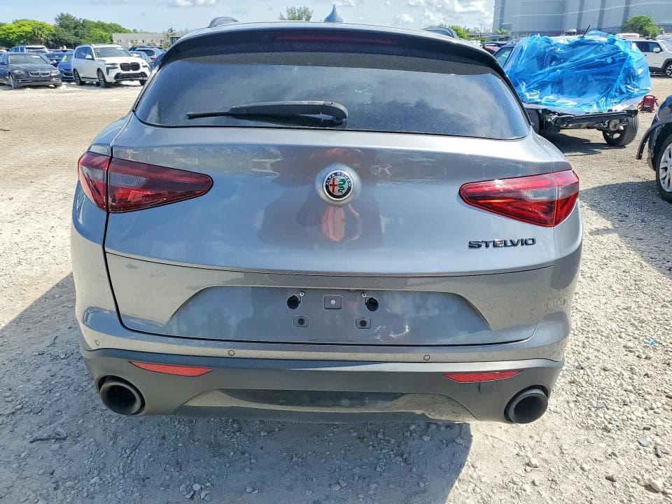 2020 ALFA ROMEO STELVIO 7
