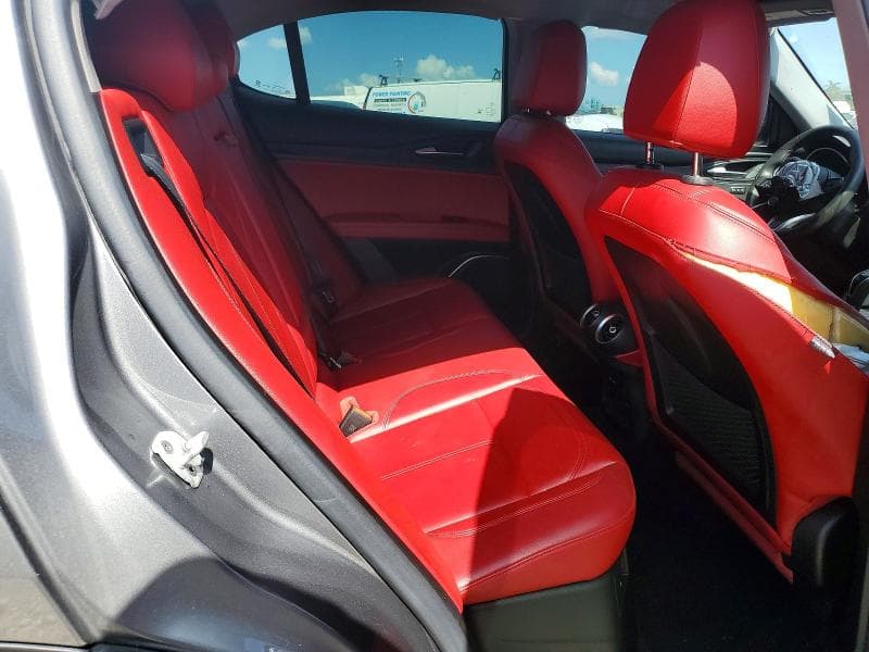 2020 ALFA ROMEO STELVIO 11