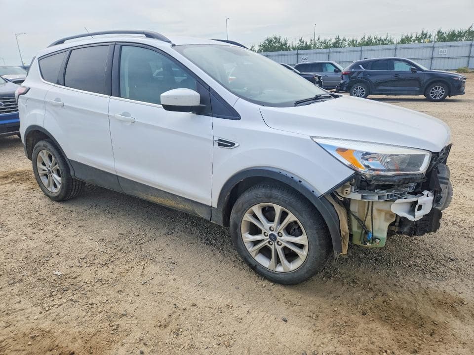 2018 FORD ESCAPE SE 4