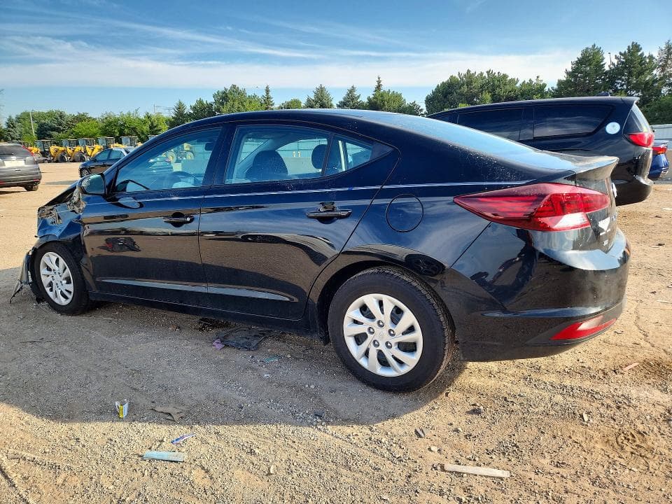 2019 HYUNDAI ELANTRA SE 2