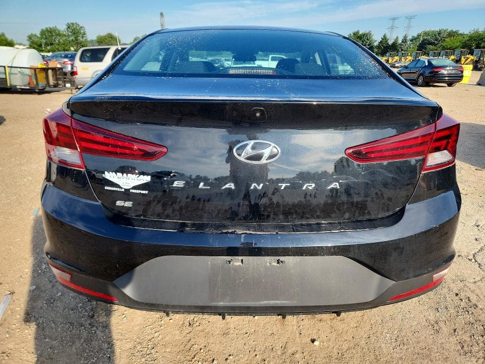 2019 HYUNDAI ELANTRA SE 6