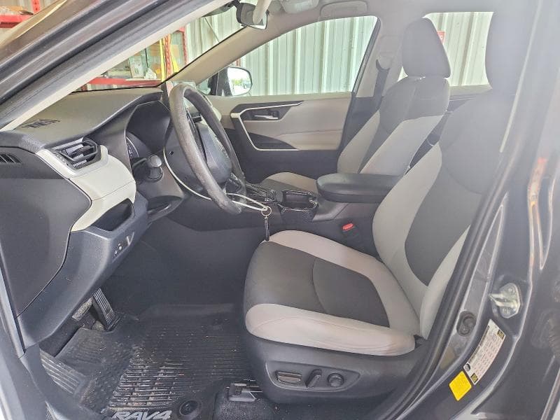 2020 TOYOTA RAV4 XLE 7