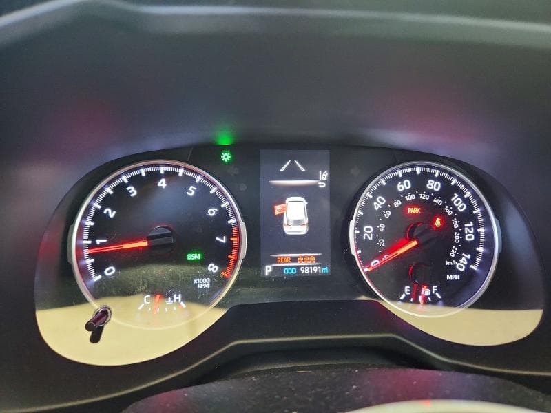 2020 TOYOTA RAV4 XLE 9