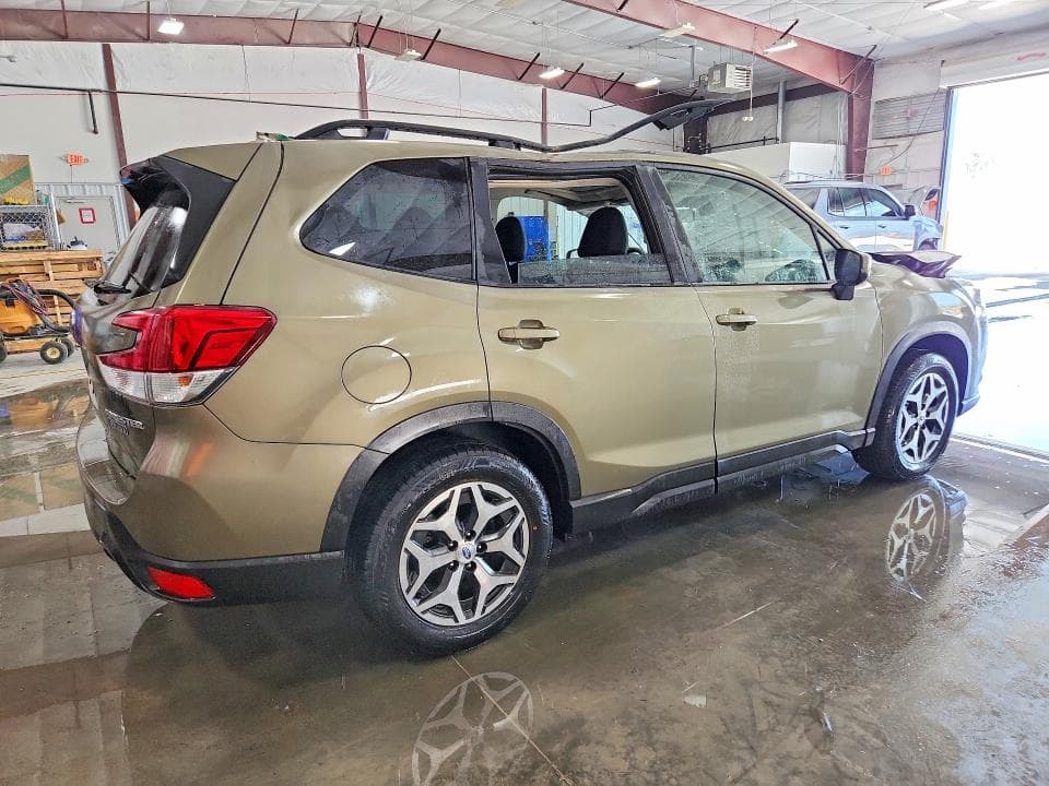 2023 SUBARU FORESTER PREMIUM PREMIUM 3