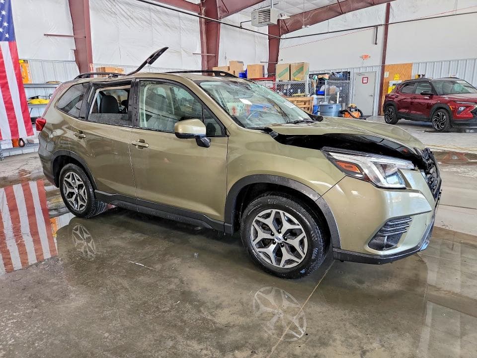 2023 SUBARU FORESTER PREMIUM PREMIUM 4