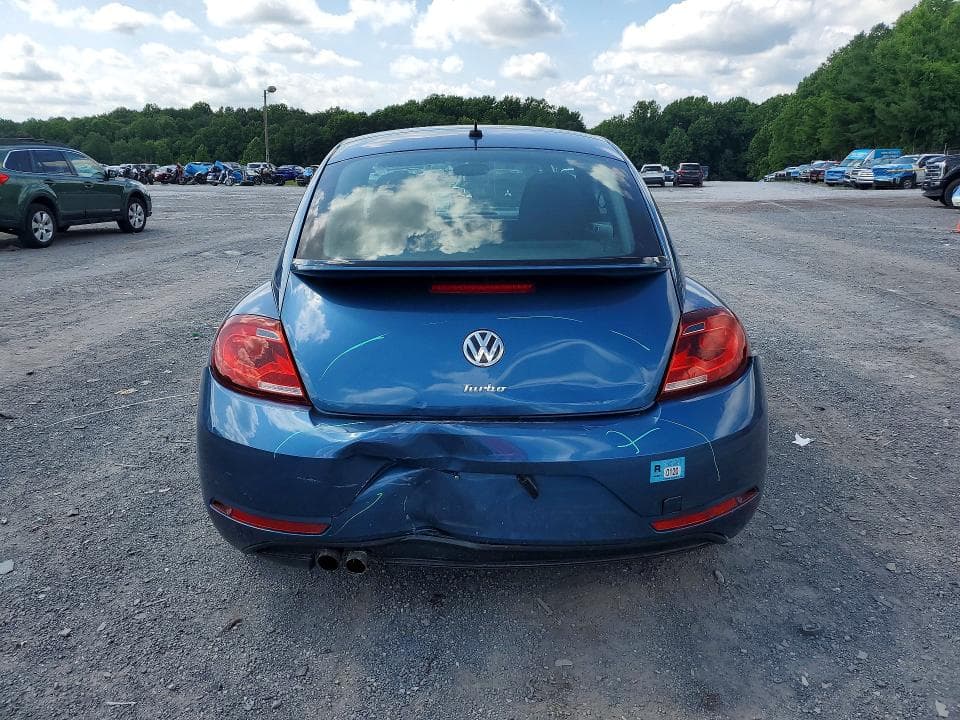2018 VOLKSWAGEN BEETLE S/COAST 6