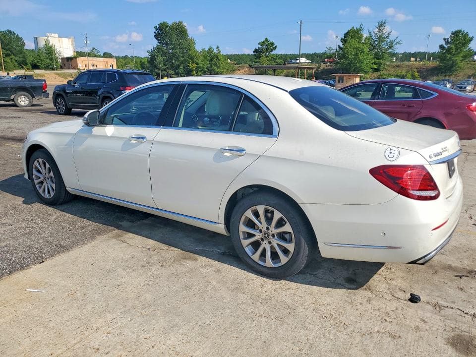 2017 MERCEDES-BENZ E 300 2