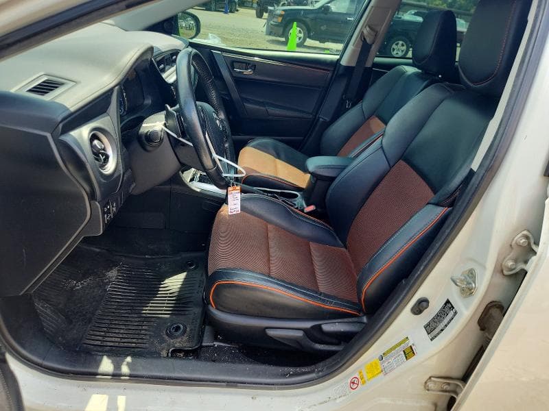 2019 TOYOTA COROLLA SE 7
