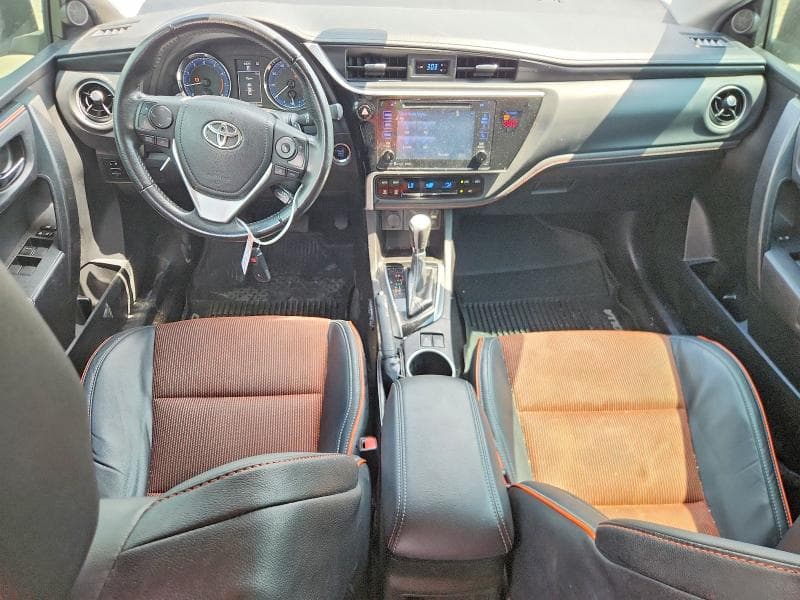 2019 TOYOTA COROLLA SE 8