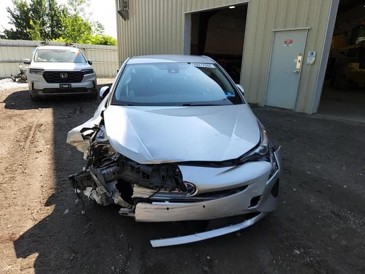 2018 TOYOTA PRIUS TWO TWO 14