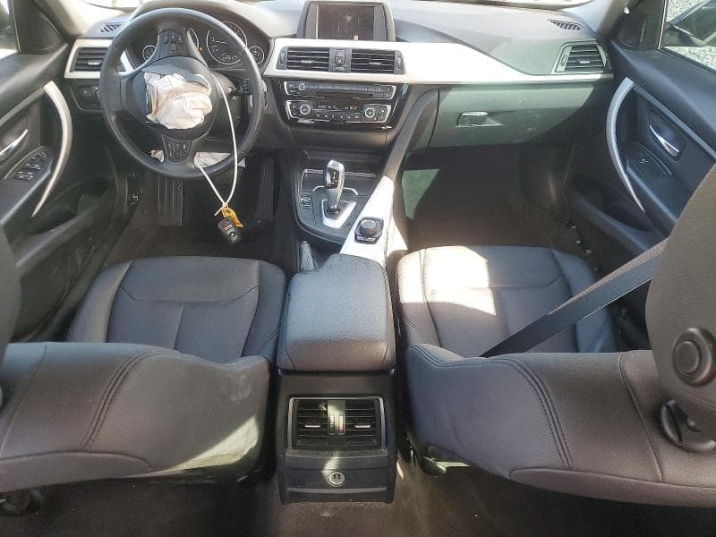2018 BMW 320 I 8