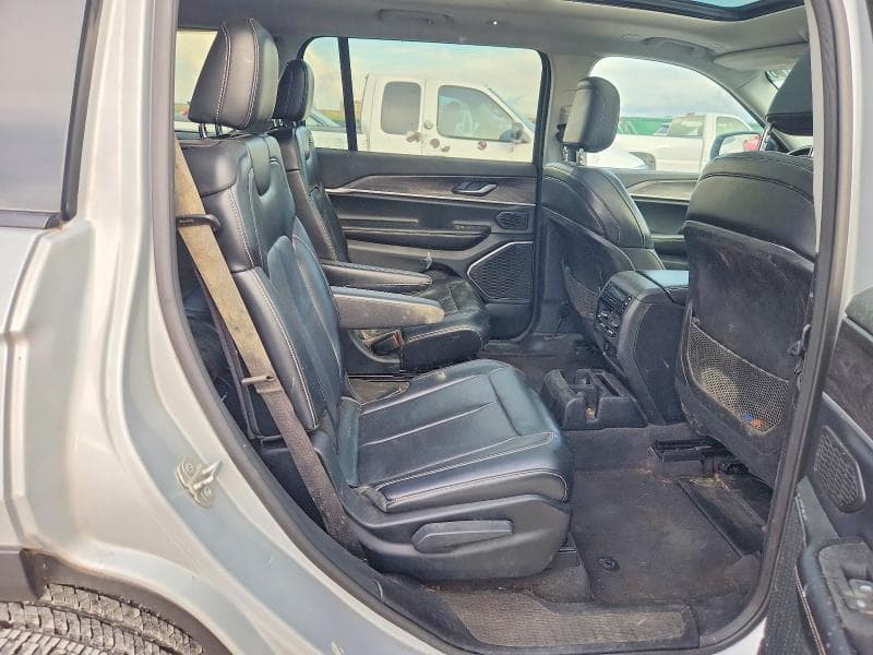 2021 JEEP GRAND CHEROKEE L LIMITED 11