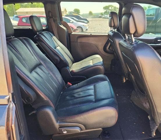 2017 DODGE GRAND CARAVAN GT 11