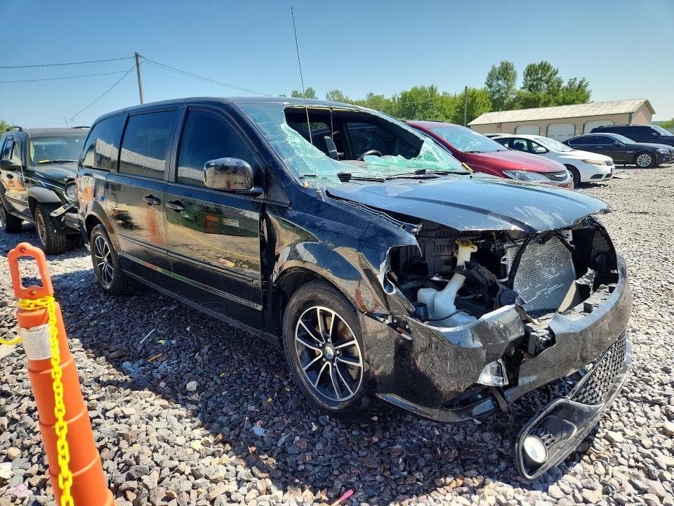 2017 DODGE GRAND CARAVAN GT 4